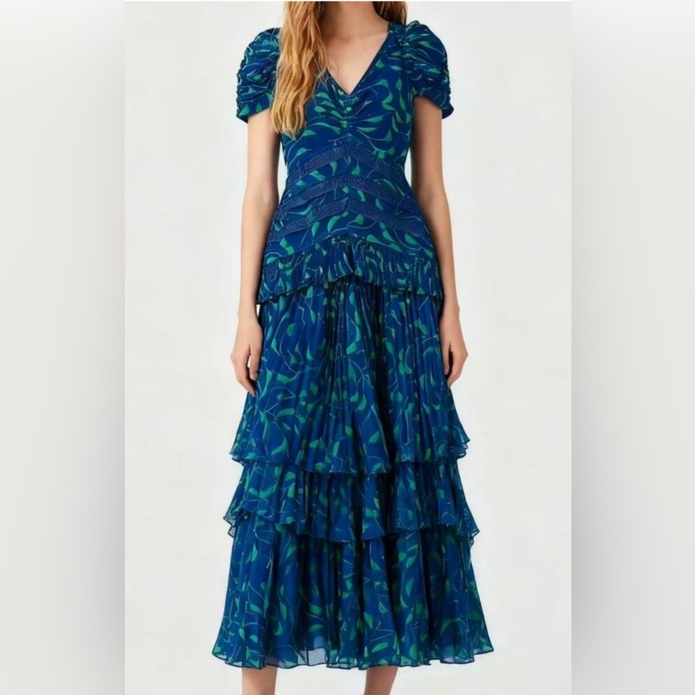Elegant Blue Floral Maxi Dress
